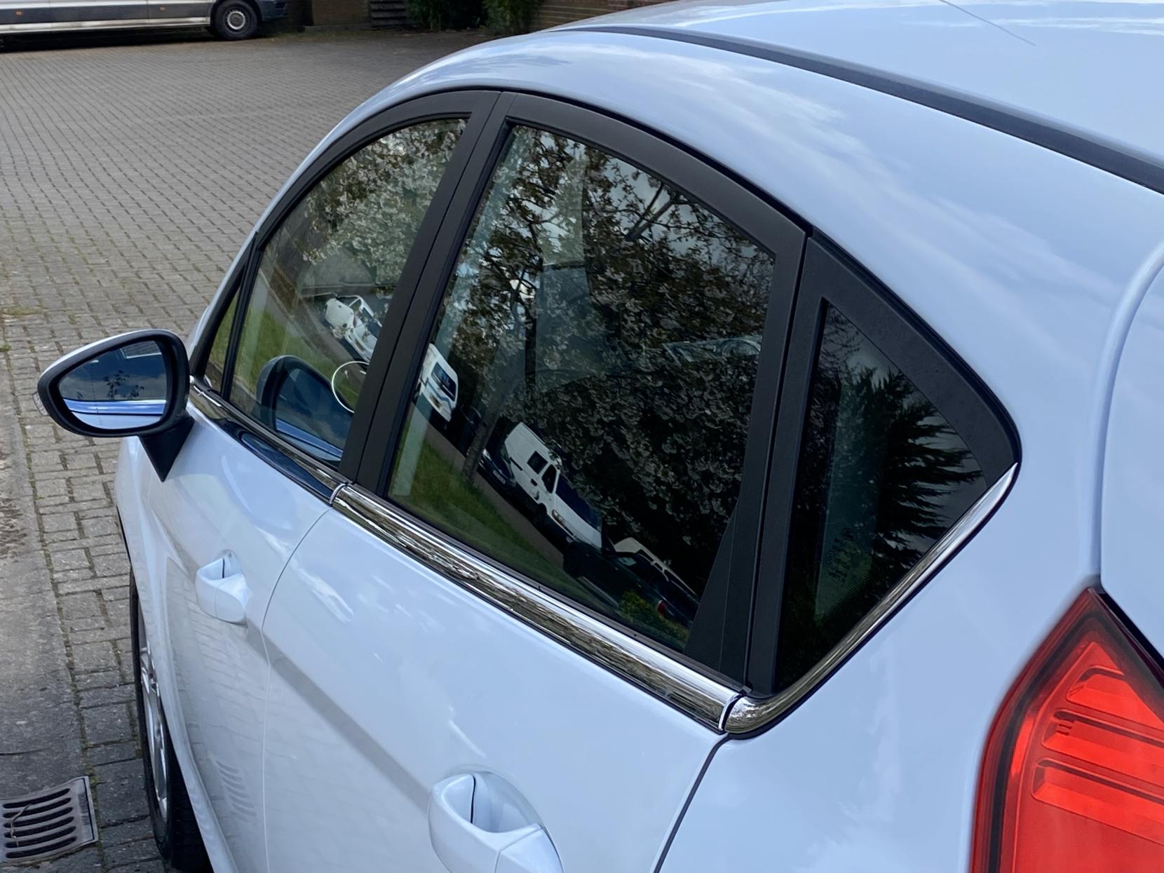 Ford Fiesta 1.0 Zetec Hatchback 5dr Petrol Manual Euro 5 (s/s) (80 ps)