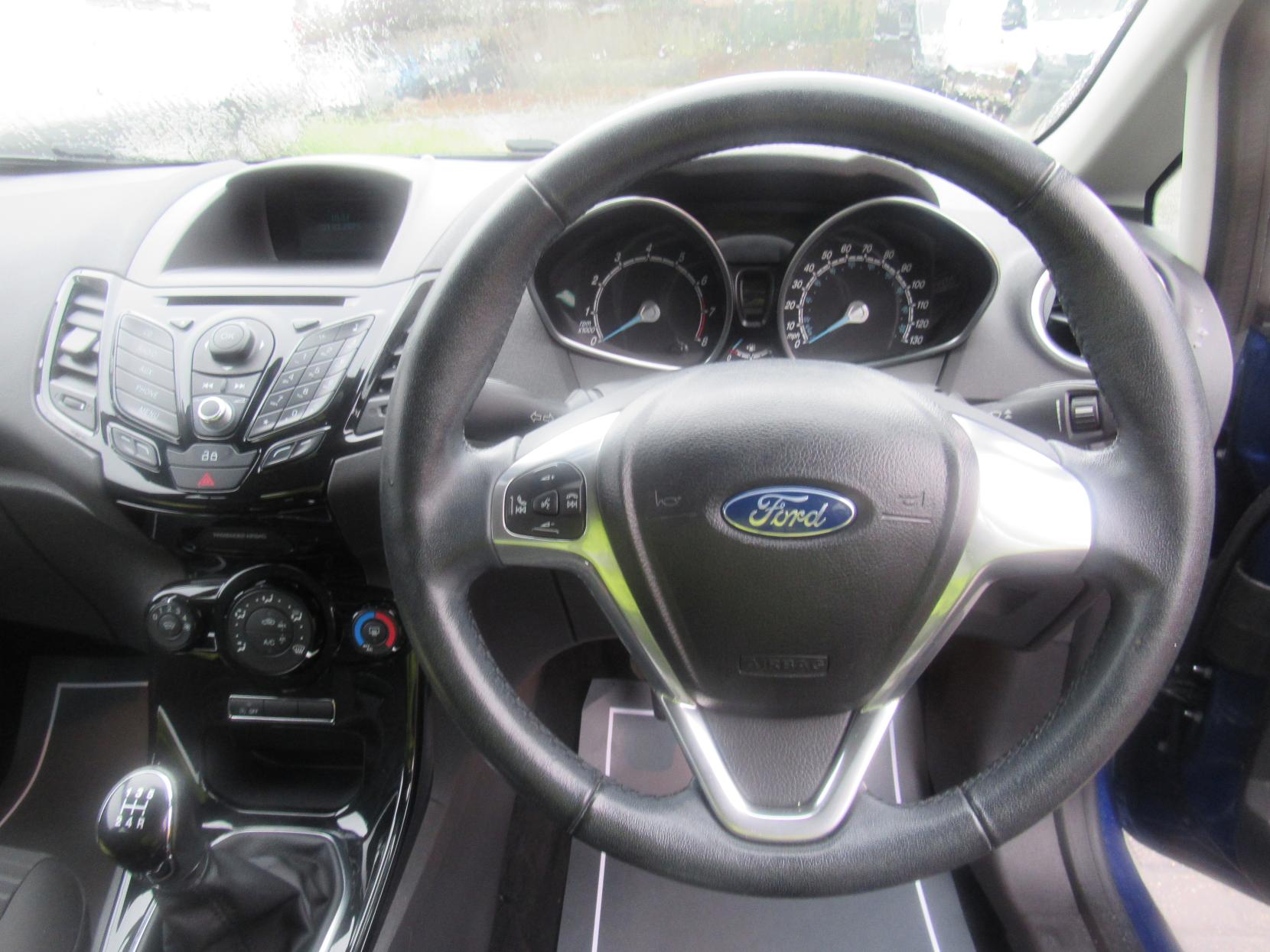 Ford Fiesta 1.0T EcoBoost Zetec Hatchback 5dr Petrol Manual Euro 5 (s/s) (100 ps)