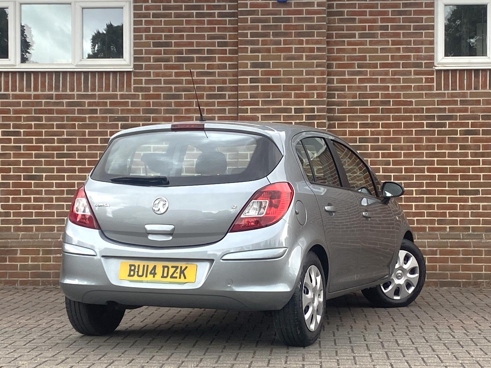 Vauxhall Corsa 1.2 16V Exclusiv Hatchback 5dr Petrol Easytronic Euro 5 (A/C) (85 ps)