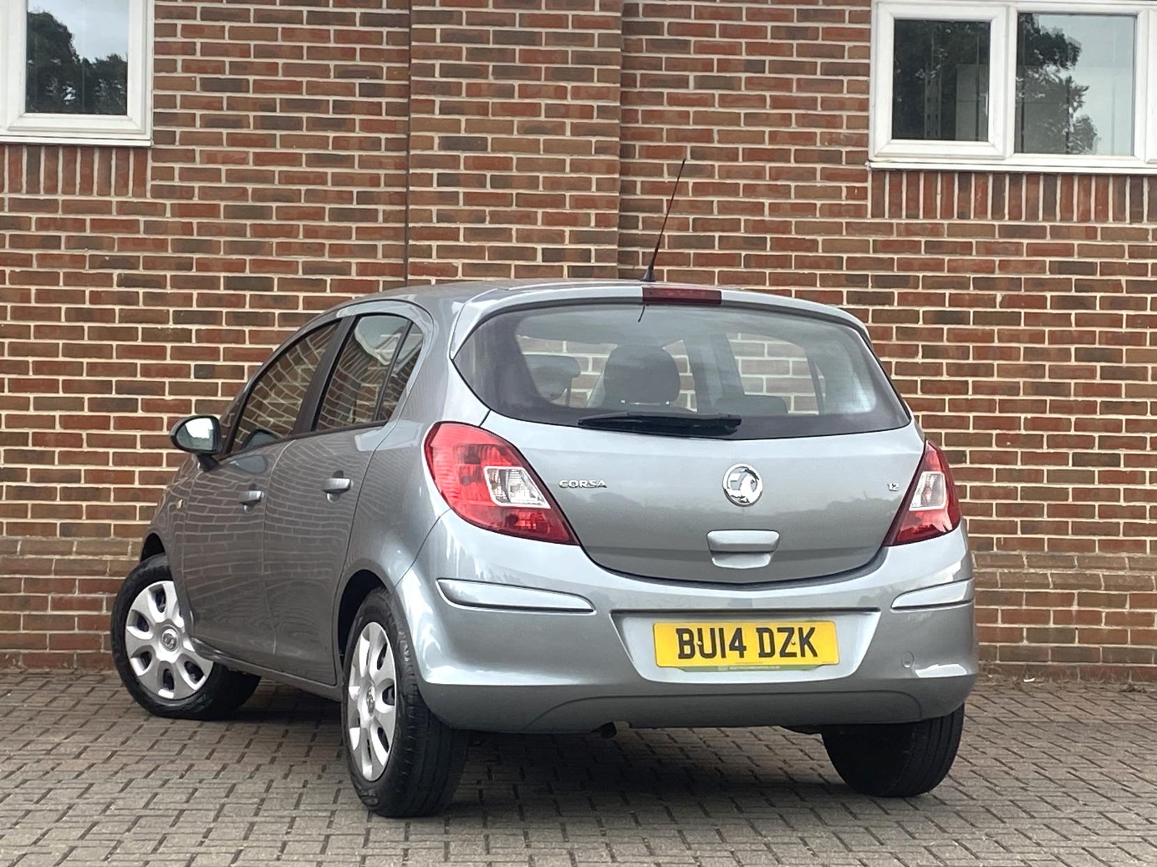 Vauxhall Corsa 1.2 16V Exclusiv Hatchback 5dr Petrol Easytronic Euro 5 (A/C) (85 ps)