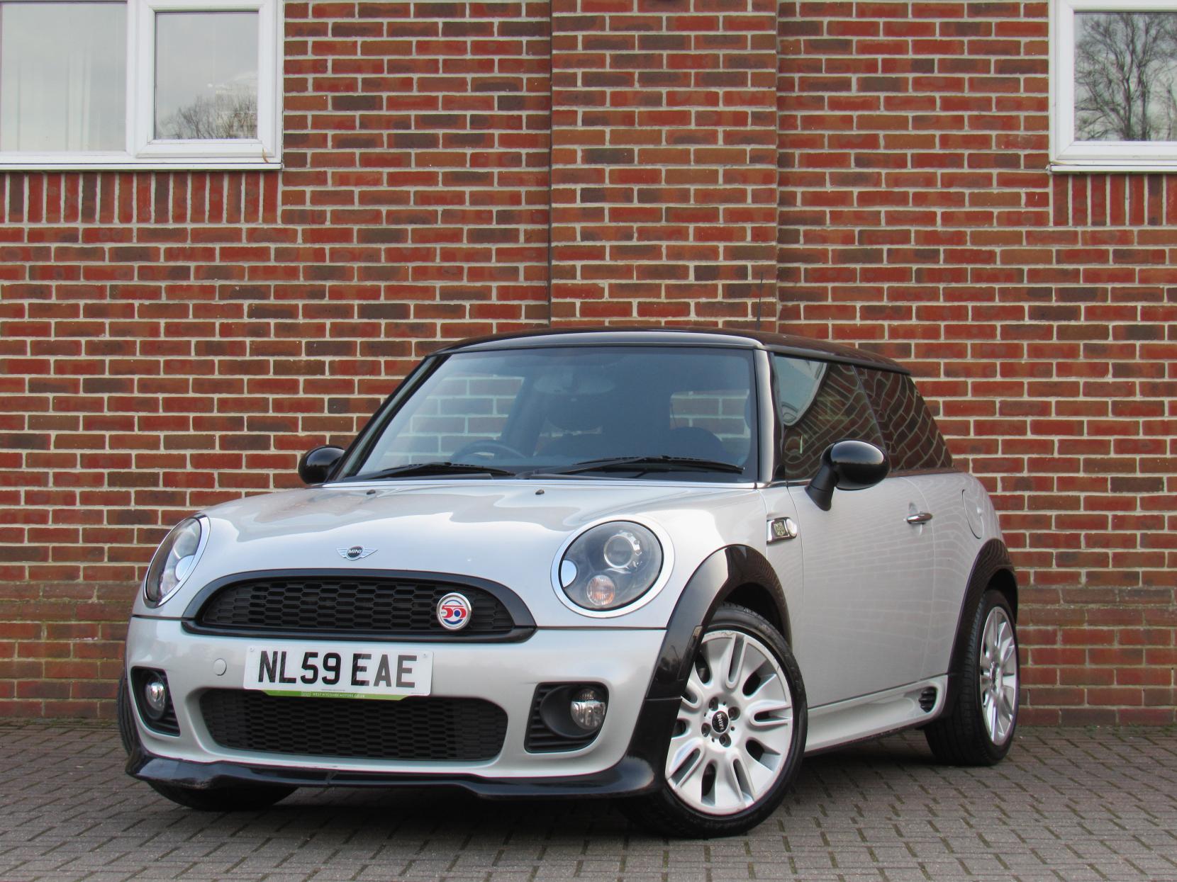 MINI Hatch 1.6 Cooper Camden Hatchback 3dr Petrol Manual Euro 4 (120 ps)