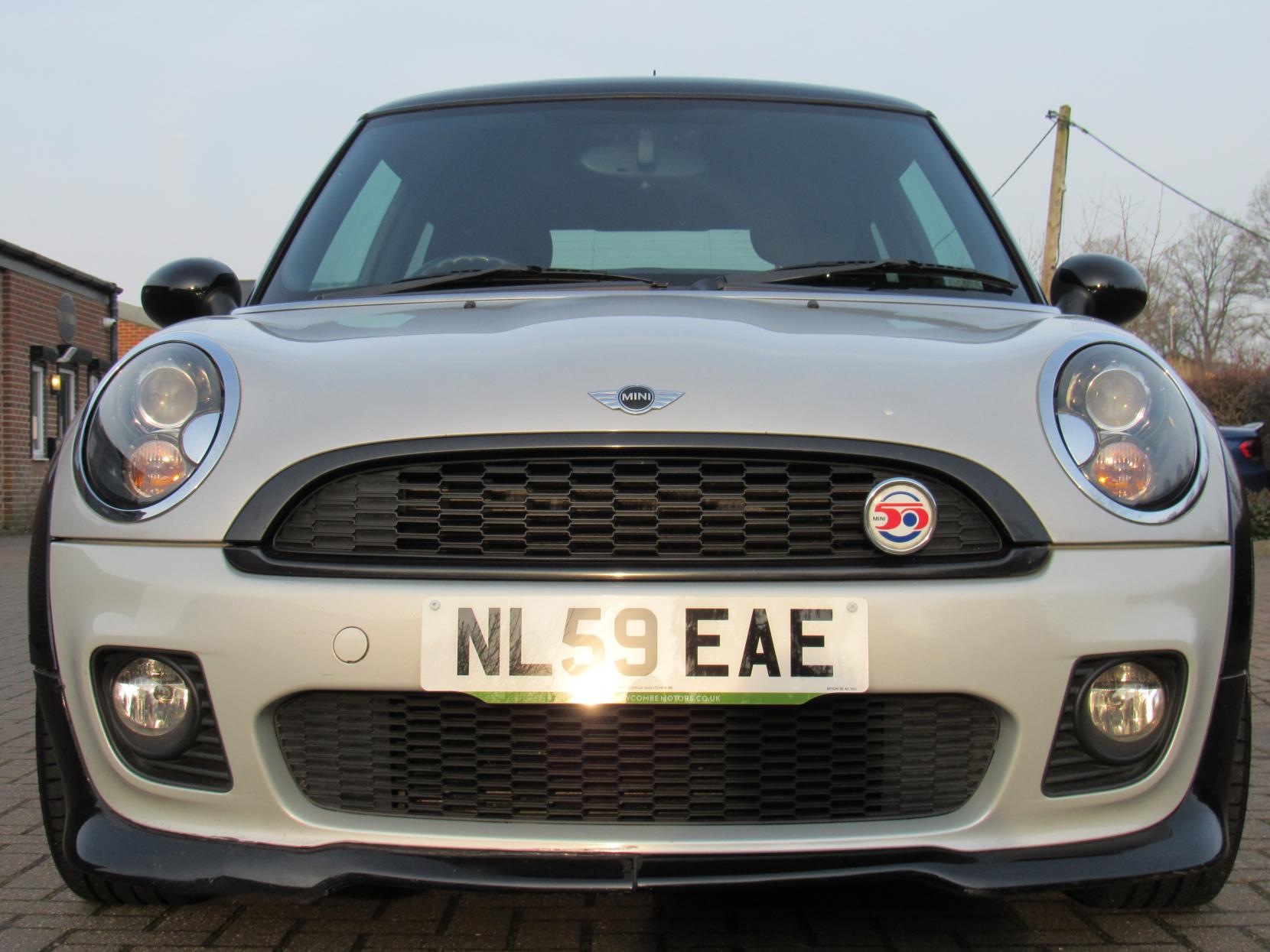 MINI Hatch 1.6 Cooper Camden Hatchback 3dr Petrol Manual Euro 4 (120 ps)